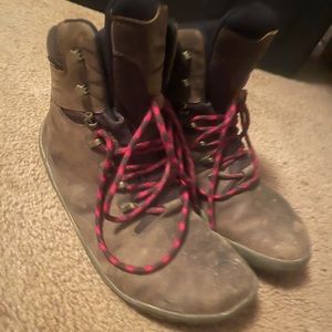 Vivo Barefoot boots